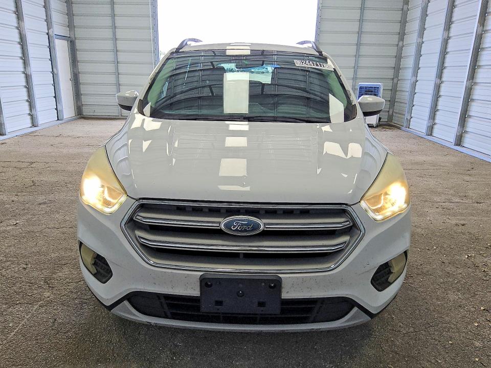 Продаж на аукціоні авто 2017 Ford Escape, vin: 1FMCU0GD1HUB46014, номер лоту: 62447176