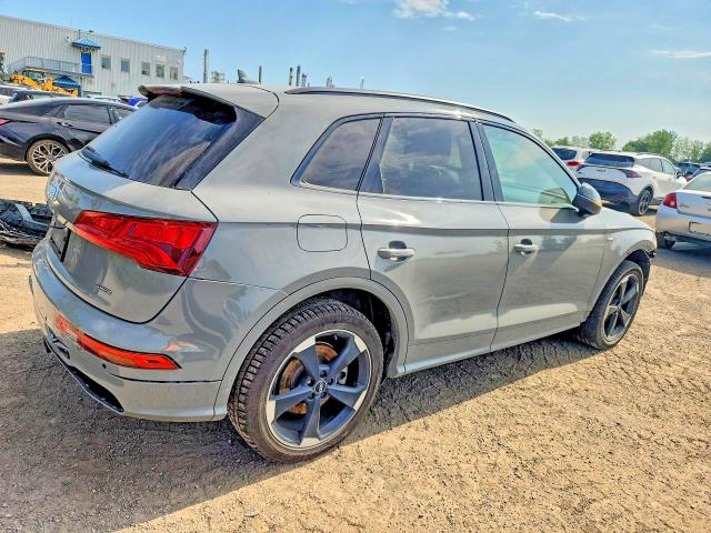 60742746 :رقم المزاد ، WA1ENAFYXK2027945 vin ، 2019 Audi Q5 مزاد بيع