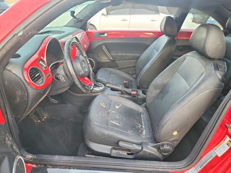 64903996 :رقم المزاد ، 3VWJP7ATXCM601268 vin ، 2012 Volkswagen Beetle مزاد بيع
