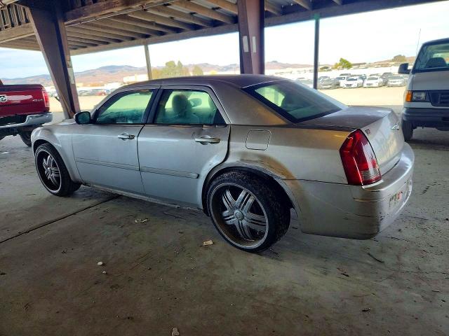 2006 Chrysler 300 მანქანა იყიდება აუქციონზე, vin: 2C3KA43R36H377101, აუქციონის ნომერი: 66055466