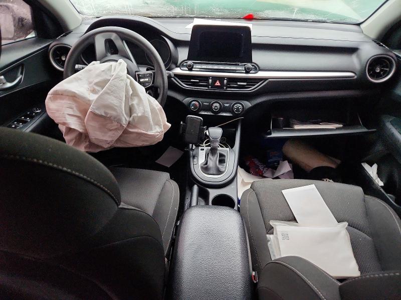 64782856 :رقم المزاد ، 3KPF24AD9ME262738 vin ، 2021 Kia Forte مزاد بيع