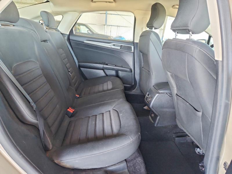 63686106 :رقم المزاد ، 3FA6P0HD0HR275737 vin ، 2017 Ford Fusion مزاد بيع
