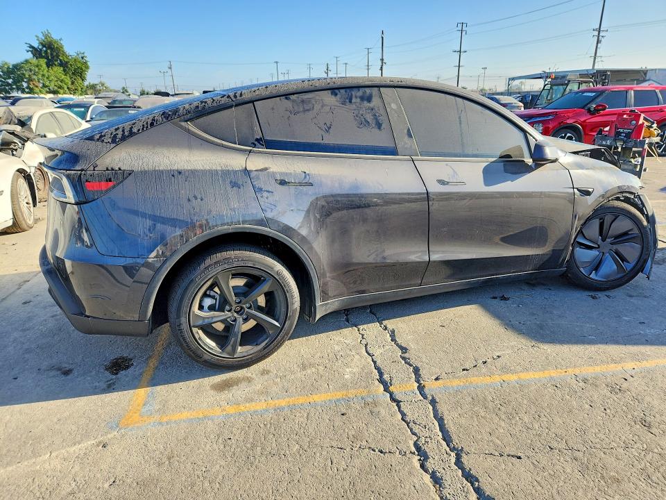 2026 Tesla Model Y მანქანა იყიდება აუქციონზე, vin: 7SAYGDED0TF386011, აუქციონის ნომერი: 64251326