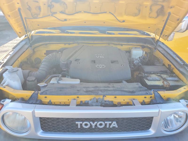 65435996 :رقم المزاد ، JTEBU11F270004126 vin ، 2007 Toyota Fj Cruiser مزاد بيع