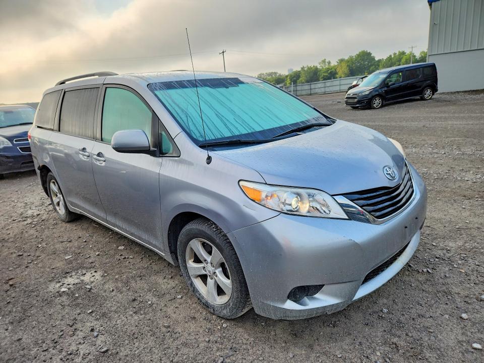 Aukcja sprzedaży 2011 Toyota Sienna, vin: 5TDKK3DC5BS031009, numer aukcji: 64682966