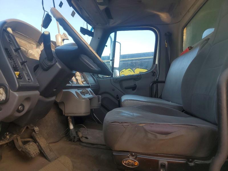 2017 Freightliner M2 მანქანა იყიდება აუქციონზე, vin: 1FVHCYCY0HHHY6039, აუქციონის ნომერი: 65117146