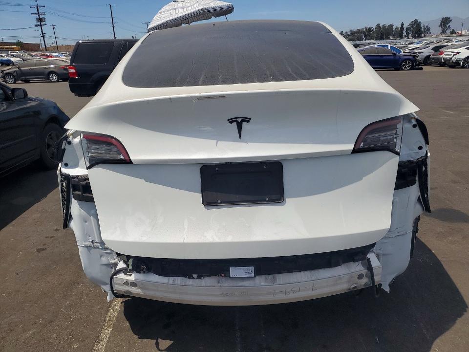 Продажа на аукционе авто 2020 Tesla Model Y, vin: 5YJYGDEE3LF008657, номер лота: 65333346