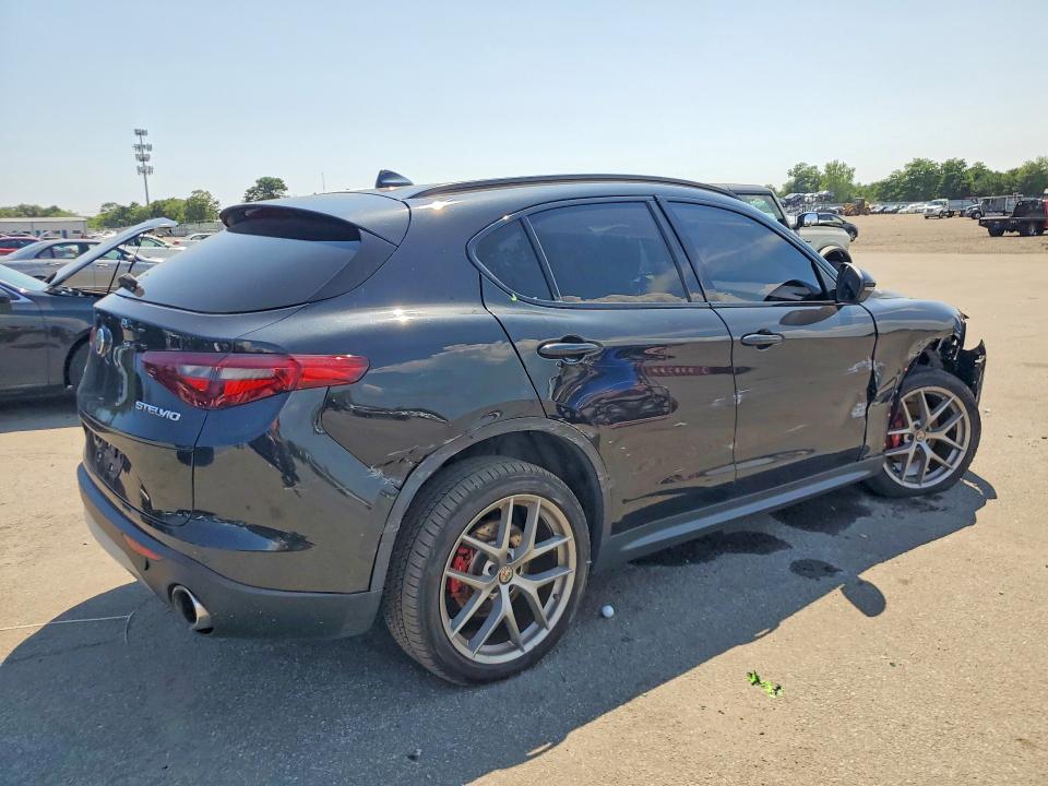 Aukcja sprzedaży 2018 Alfa Romeo Stelvio, vin: ZASFAKNN5J7B73309, numer aukcji: 64332586