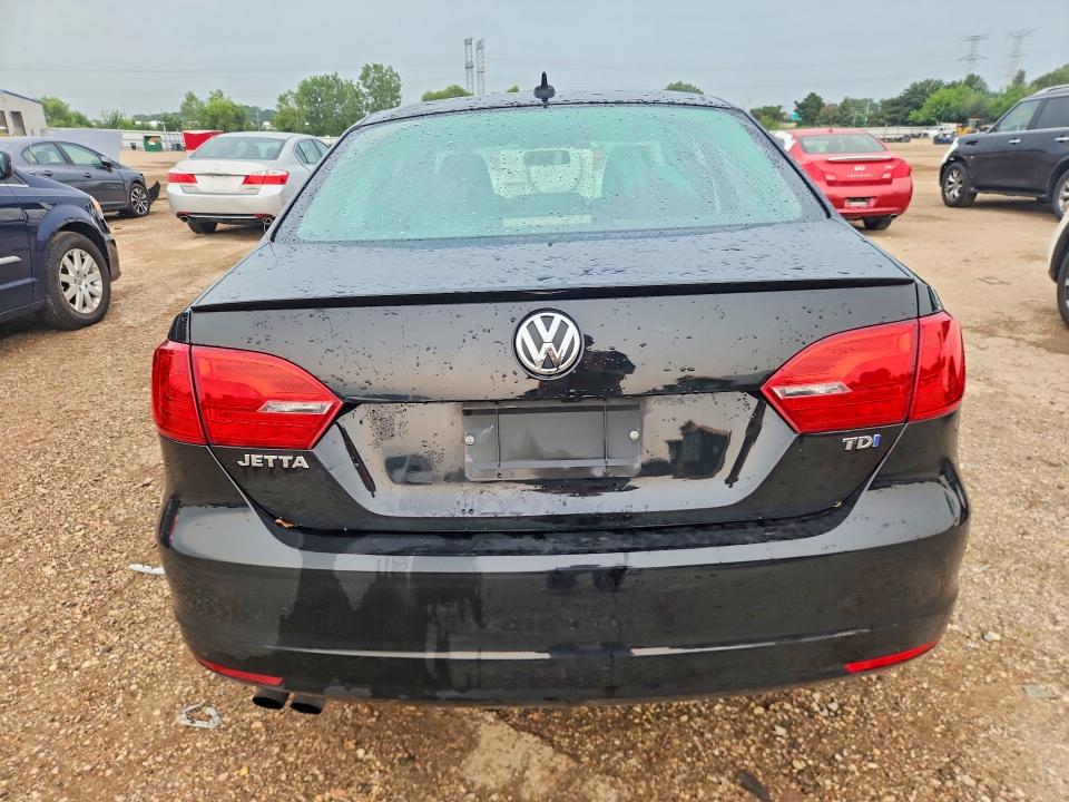 64333596 :رقم المزاد ، 3VWLL7AJ2EM404620 vin ، 2014 Volkswagen Jetta مزاد بيع