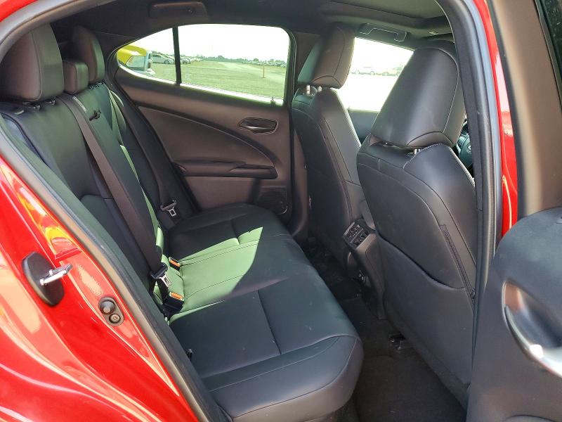64144406 :رقم المزاد ، JTHP9JBH6L2022668 vin ، 2020 Lexus Ux مزاد بيع