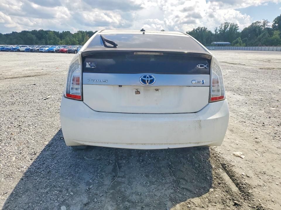 2015 Toyota Prius Plug-in Hybrid მანქანა იყიდება აუქციონზე, vin: JTDKN3DP5F3068398, აუქციონის ნომერი: 64101646