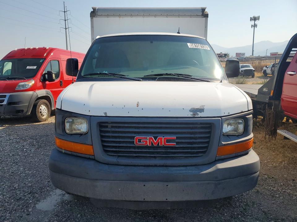 58158136 :رقم المزاد ، 1GD072CF8F1181211 vin ، 2015 Gmc Savana مزاد بيع