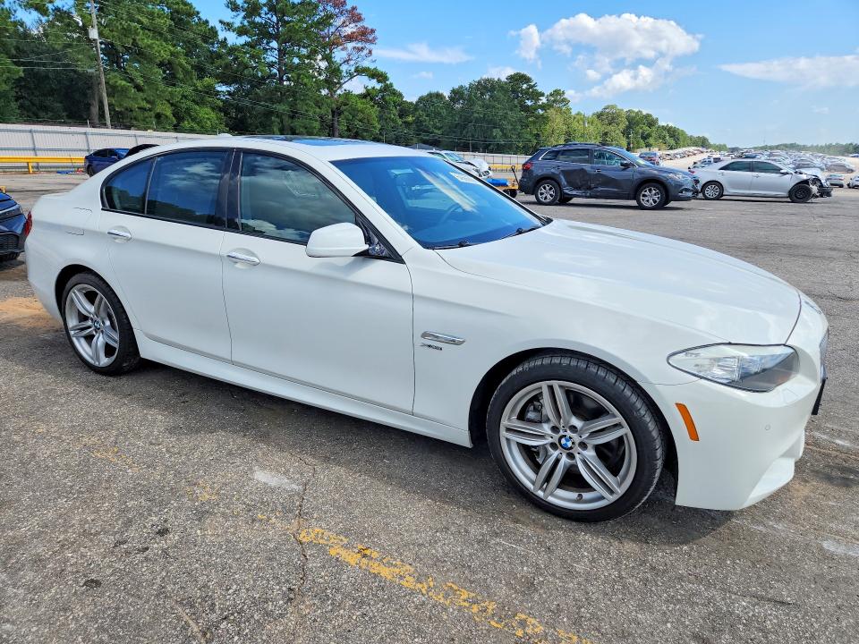64666906 :رقم المزاد ، WBAFU9C57BC786176 vin ، 2011 Bmw 550 مزاد بيع