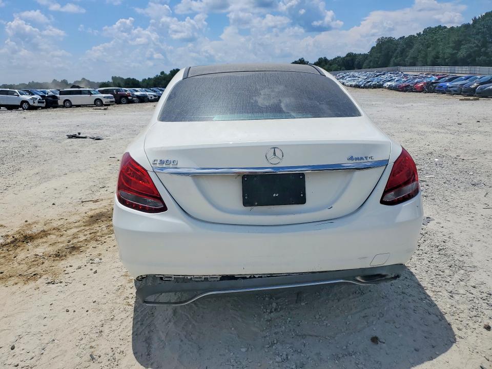 64943716 :رقم المزاد ، WDDWF4KB2JR403981 vin ، 2018 Mercedes-benz C مزاد بيع