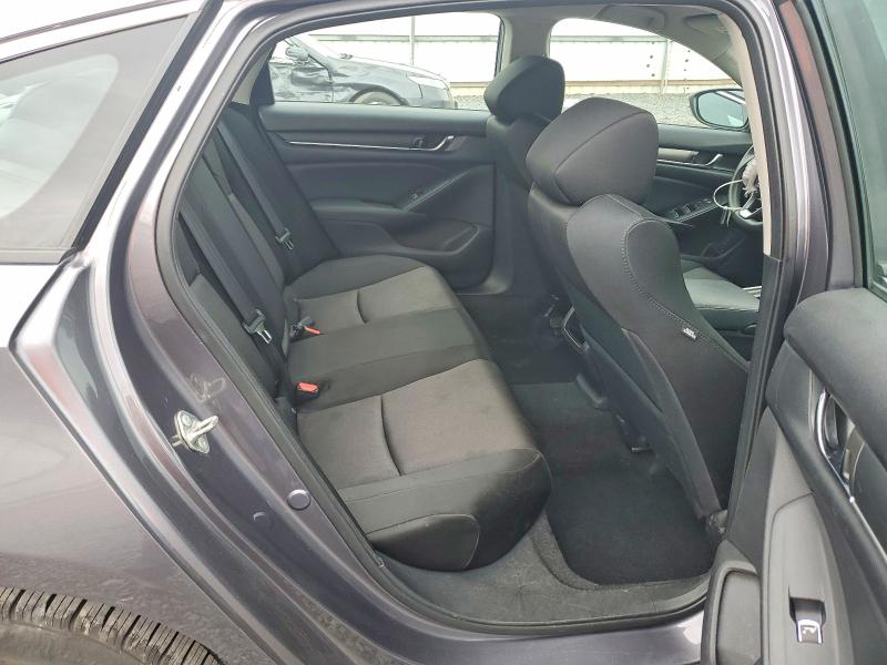 Продажа на аукционе авто 2018 Honda Accord, vin: 1HGCV1F18JA206698, номер лота: 67323816