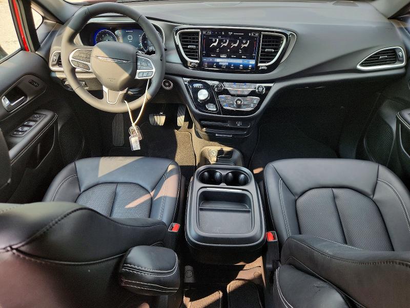 Продаж на аукціоні авто 2027 Chrysler Pacifica, vin: 2C4RC1BGXVR580207, номер лоту: 64005956