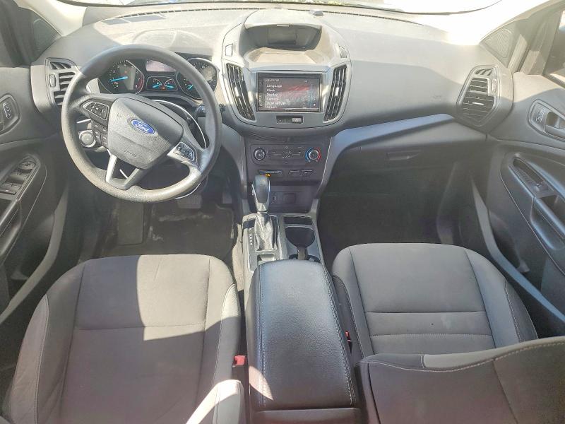 2017 Ford Escape მანქანა იყიდება აუქციონზე, vin: 1FMCU0F71HUE74240, აუქციონის ნომერი: 63653086