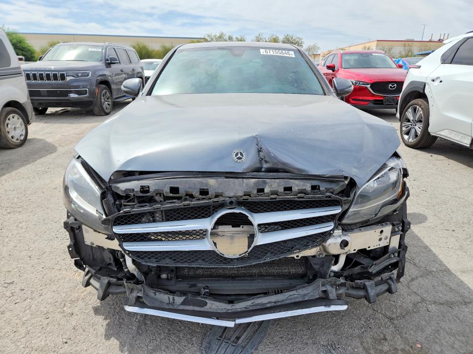 67155846 :رقم المزاد ، 55SWF4JB9JU260110 vin ، 2018 Mercedes-benz C مزاد بيع