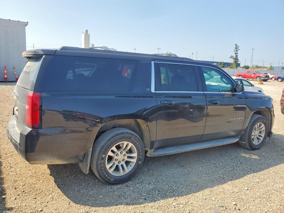 2015 Chevrolet Suburban მანქანა იყიდება აუქციონზე, vin: 1GNSKJKC9FR141998, აუქციონის ნომერი: 66440976
