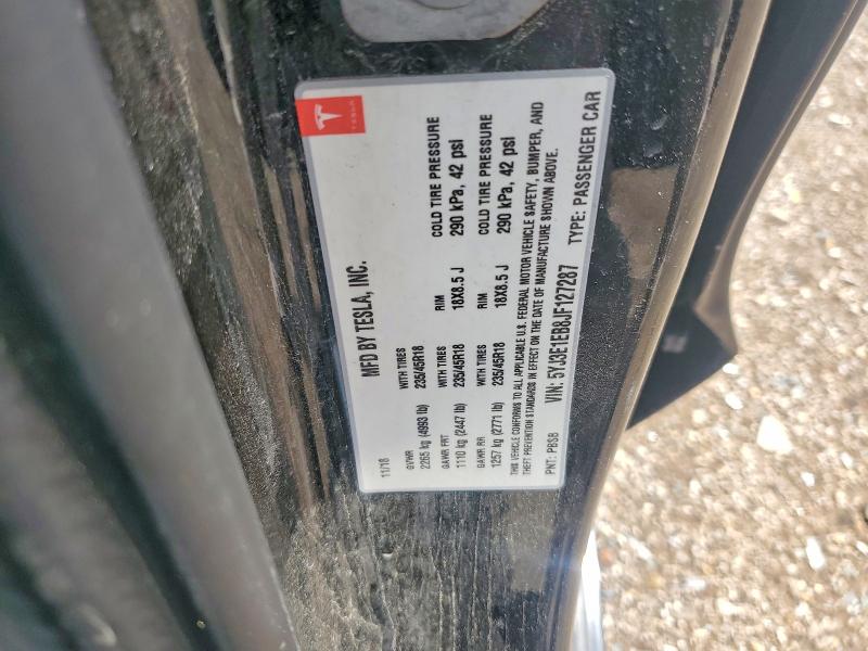 64983836 :رقم المزاد ، 5YJ3E1EB8JF127287 vin ، 2018 Tesla Model 3 مزاد بيع