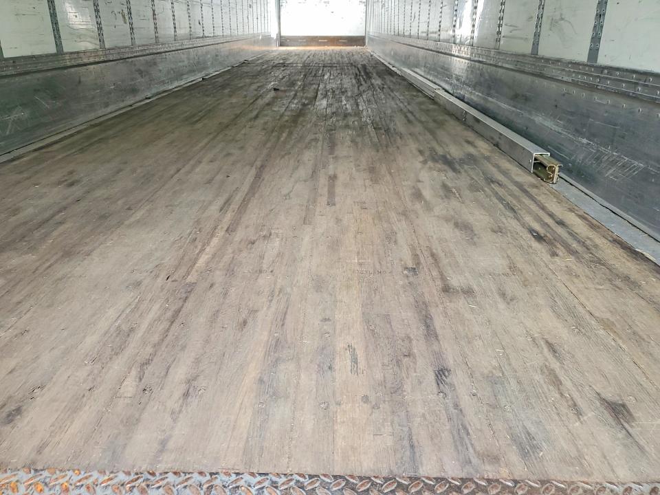 Auction sale of the 2016 Wabash 53'trailer, vin: 1JJV532D1GL921099, lot number: 64578716
