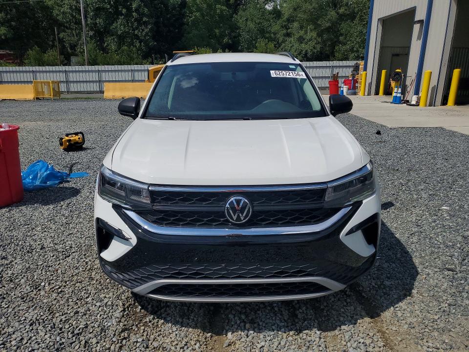 62572156 :رقم المزاد ، 3VVAX7B22NM019212 vin ، 2022 Volkswagen Taos مزاد بيع