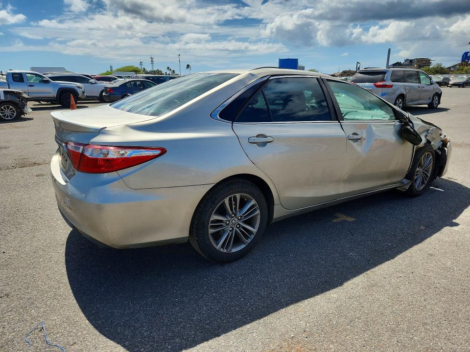 Aukcja sprzedaży 2015 Toyota Camry, vin: 4T1BF1FK8FU473924, numer aukcji: 63931806
