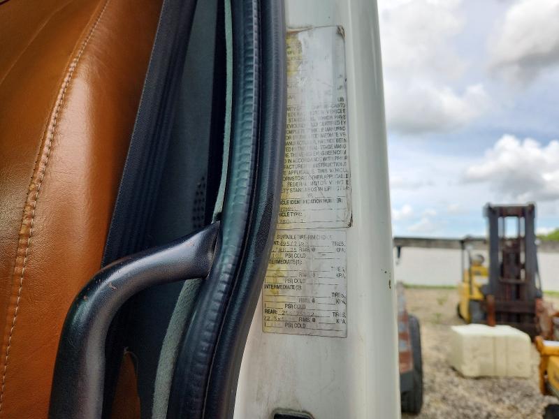 Продажа на аукционе авто 2003 International 4000, vin: 1HTMMAANX3H576371, номер лота: 63871646
