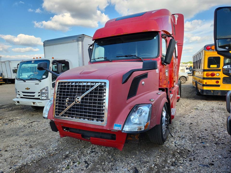 65667326 :رقم المزاد ، 4V4NC9GH76N434803 vin ، 2006 Volvo Vnl مزاد بيع