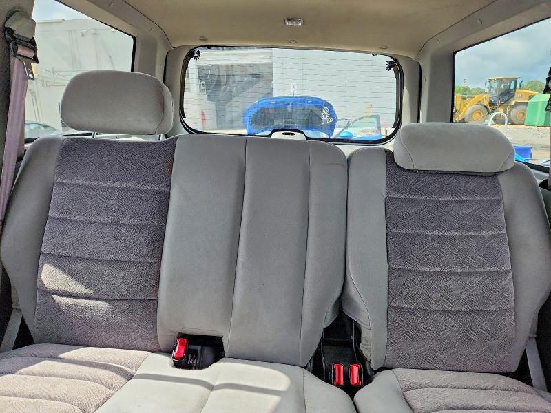 Продажа на аукционе авто 2000 Ford Explorer, vin: 1FMZU83P4YZC12132, номер лота: 63563636