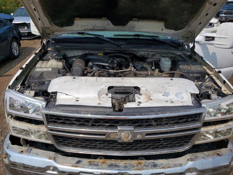 Продаж на аукціоні авто 2005 Chevrolet Silverado, vin: 1GCHK39275E232852, номер лоту: 64318806