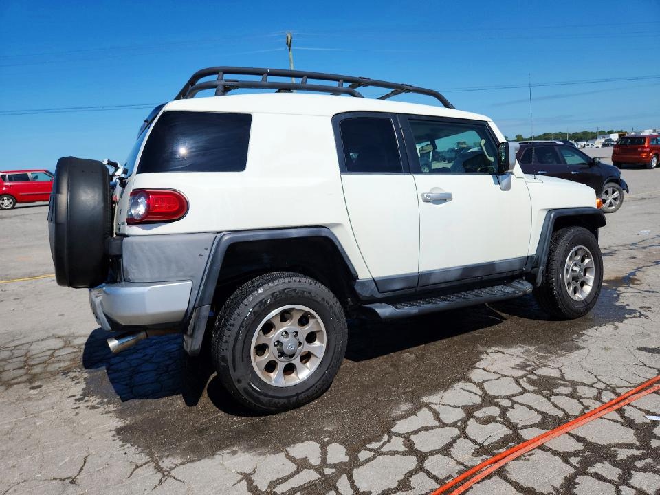 Продажа на аукционе авто 2012 Toyota Fj Cruiser, vin: JTEBU4BF8CK136189, номер лота: 63926616
