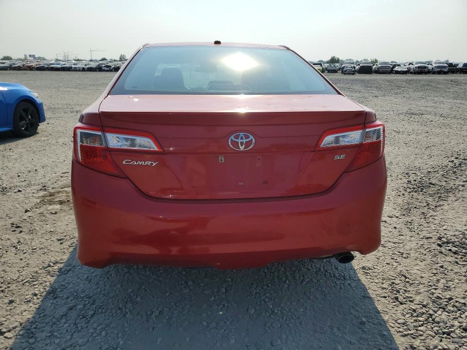 64292126 :رقم المزاد ، 4T1BF1FK6CU621001 vin ، 2012 Toyota Camry مزاد بيع