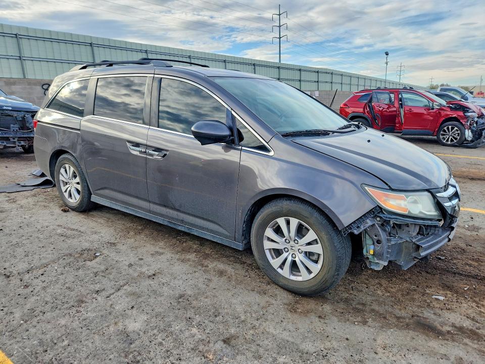 64946336 :رقم المزاد ، 5FNRL5H6XGB153677 vin ، 2016 Honda Odyssey مزاد بيع
