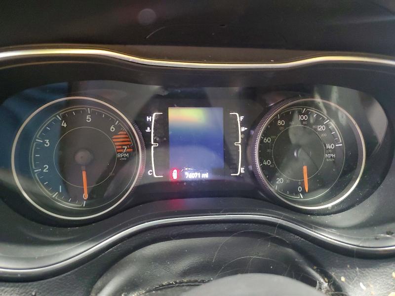 67069556 :رقم المزاد ، 1C4PJLCB4KD290538 vin ، 2019 Jeep Cherokee مزاد بيع