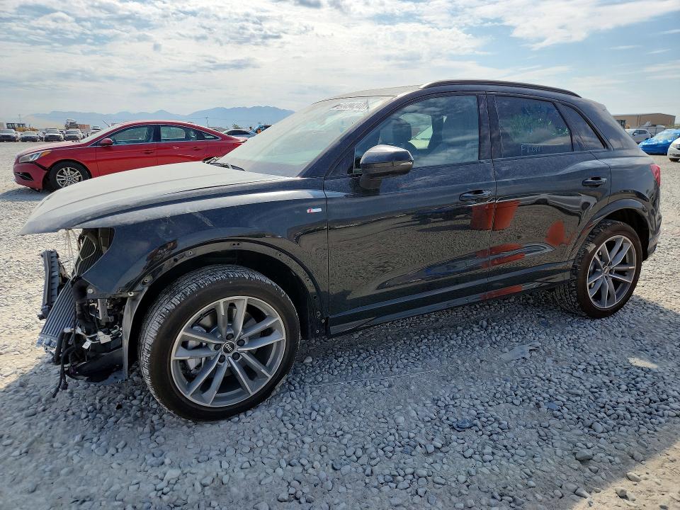 64494346 :رقم المزاد ، WA1EECF36R1115133 vin ، 2024 Audi Q3 مزاد بيع