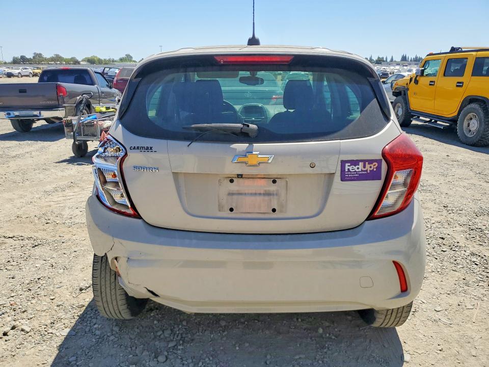 64131586 :رقم المزاد ، KL8CB6SAXHC732252 vin ، 2017 Chevrolet Spark مزاد بيع
