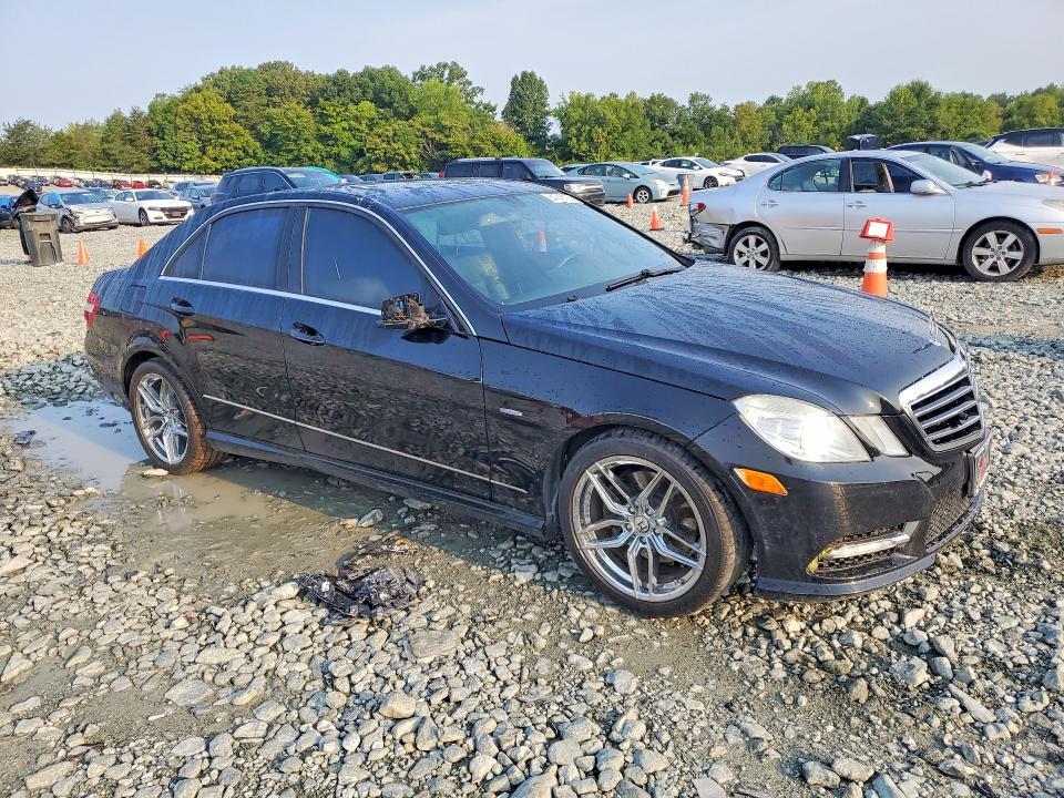 64743106 :رقم المزاد ، WDDHF5KB6CA629523 vin ، 2012 Mercedes-benz E مزاد بيع