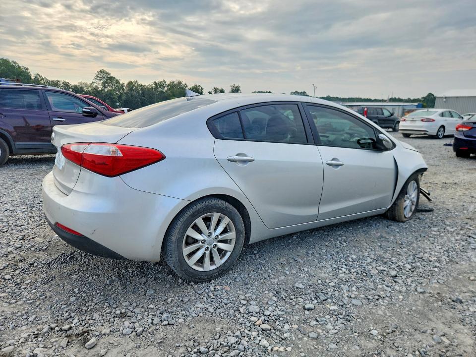 66649636 :رقم المزاد ، KNAFX4A67F5272165 vin ، 2015 Kia Forte مزاد بيع