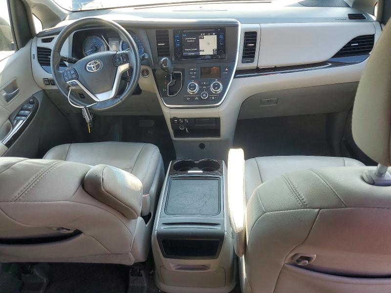 66096306 :رقم المزاد ، 5TDYZ3DC3HS875161 vin ، 2017 Toyota Sienna مزاد بيع