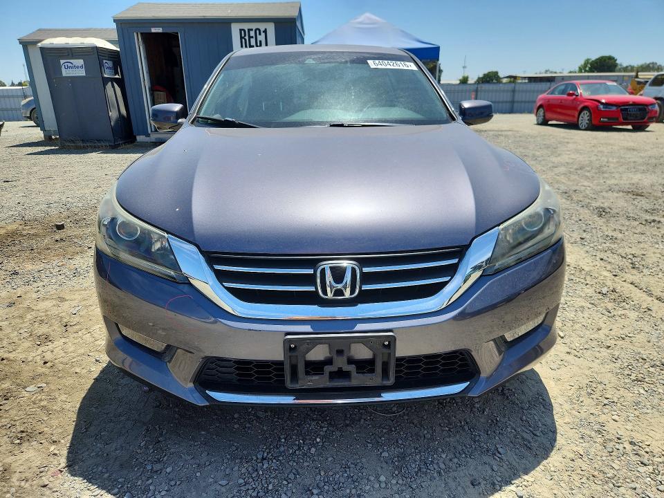 Продажа на аукционе авто 2014 Honda Accord, vin: 1HGCR2F85EA058121, номер лота: 64042616