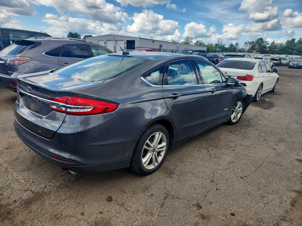 2018 Ford Fusion მანქანა იყიდება აუქციონზე, vin: 3FA6P0UU9JR142258, აუქციონის ნომერი: 66092236