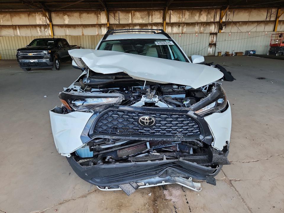 2024 Toyota Corolla Cross მანქანა იყიდება აუქციონზე, vin: 7MUCAABG6RV098882, აუქციონის ნომერი: 67032376