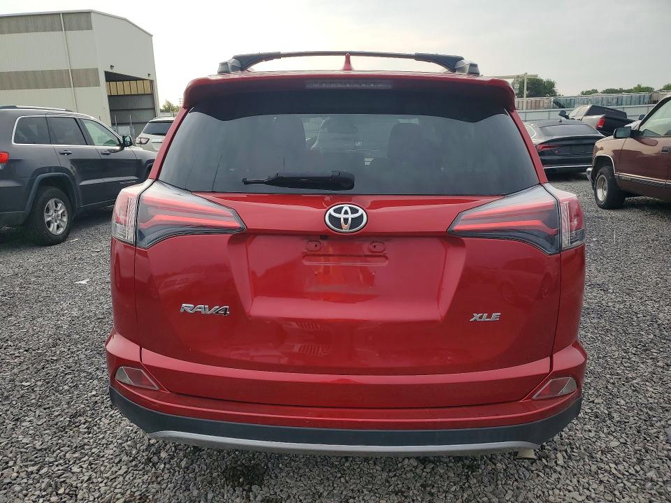 2017 Toyota Rav4 მანქანა იყიდება აუქციონზე, vin: JTMWFREVXHJ147076, აუქციონის ნომერი: 64239426