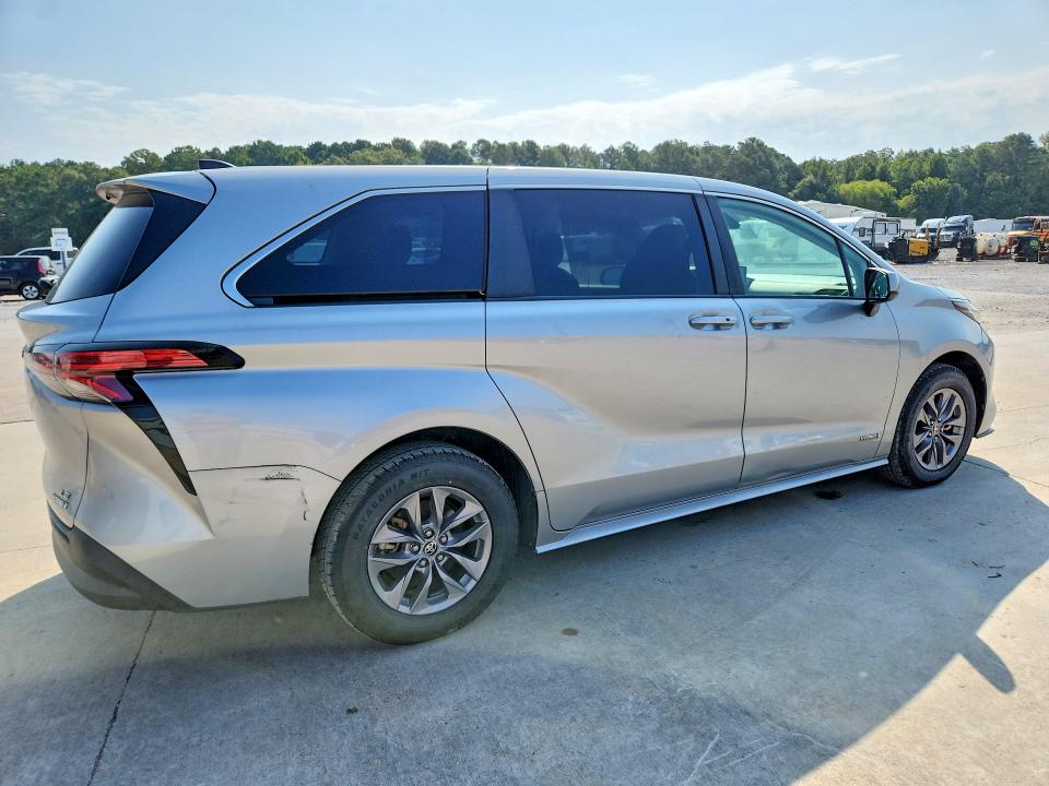 Продажа на аукционе авто 2021 Toyota Sienna, vin: 5TDKRKEC7MS051494, номер лота: 64283176