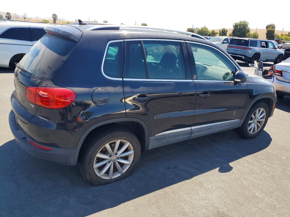Продажа на аукционе авто 2017 Volkswagen Tiguan, vin: WVGRV7AX3HK005539, номер лота: 65594316