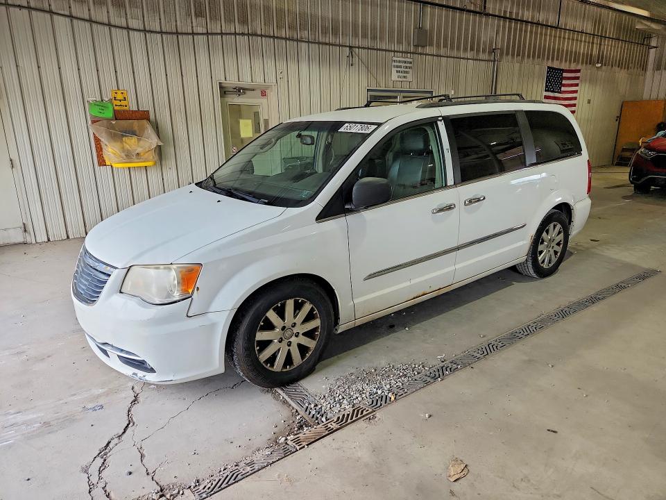 65017806 :رقم المزاد ، 2C4RC1BG1ER444290 vin ، 2014 Chrysler Town & Country مزاد بيع
