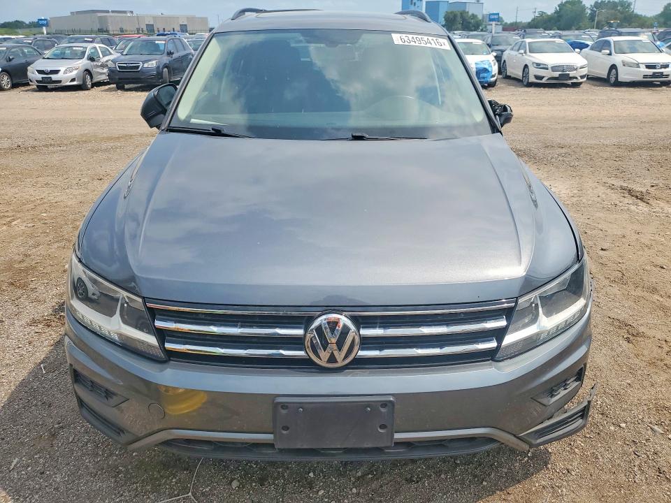 63495416 :رقم المزاد ، 3VV2B7AX6KM062821 vin ، 2019 Volkswagen Tiguan مزاد بيع