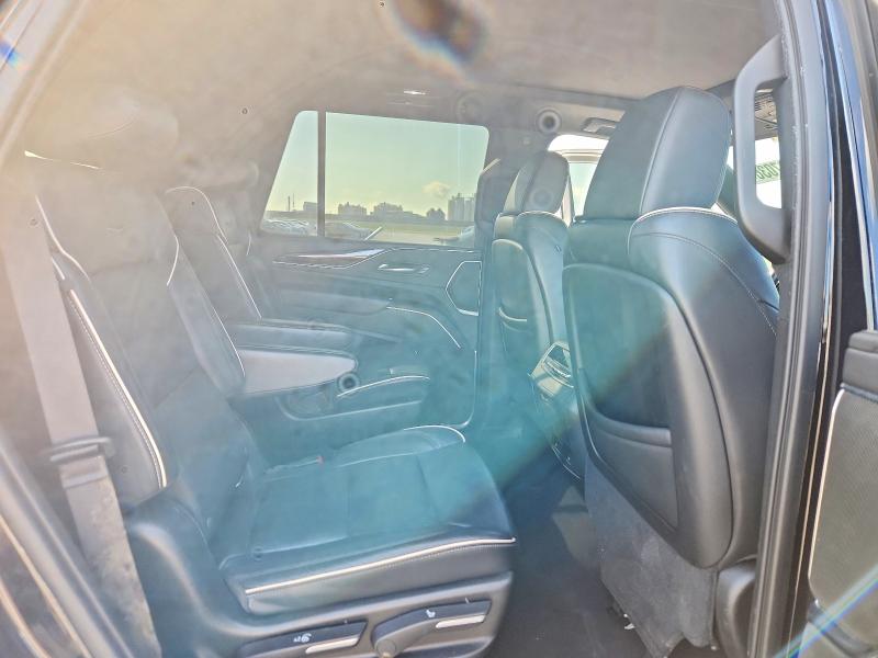 2021 Cadillac Escalade მანქანა იყიდება აუქციონზე, vin: 1GYS4BKL8MR232020, აუქციონის ნომერი: 60827036
