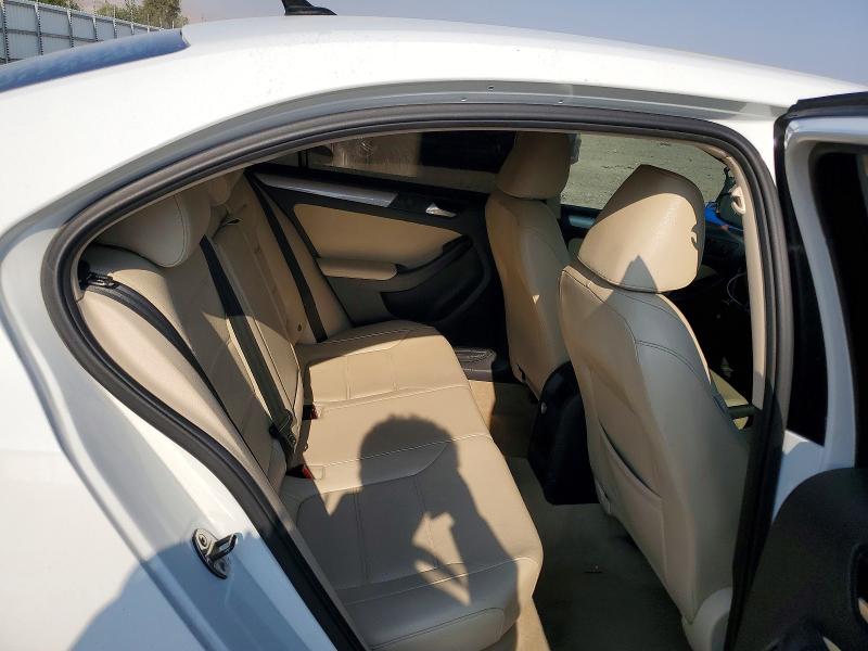 2015 Volkswagen Jetta მანქანა იყიდება აუქციონზე, vin: 3VWD17AJ6FM351299, აუქციონის ნომერი: 63761226